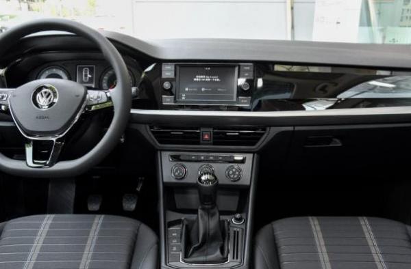 全民抗疫艺术家在行动:翁凯旋、刘影《决战前夜——记火神山医院建设》“pg国际008国际官网”(图2) 008pg国际版官网入口