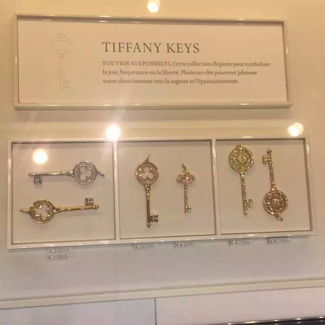 震撼来袭:湖人宣布裁掉两人,詹姆斯鼓励穆雷-pg国际008国际官网(图3) 008pg国际官网版